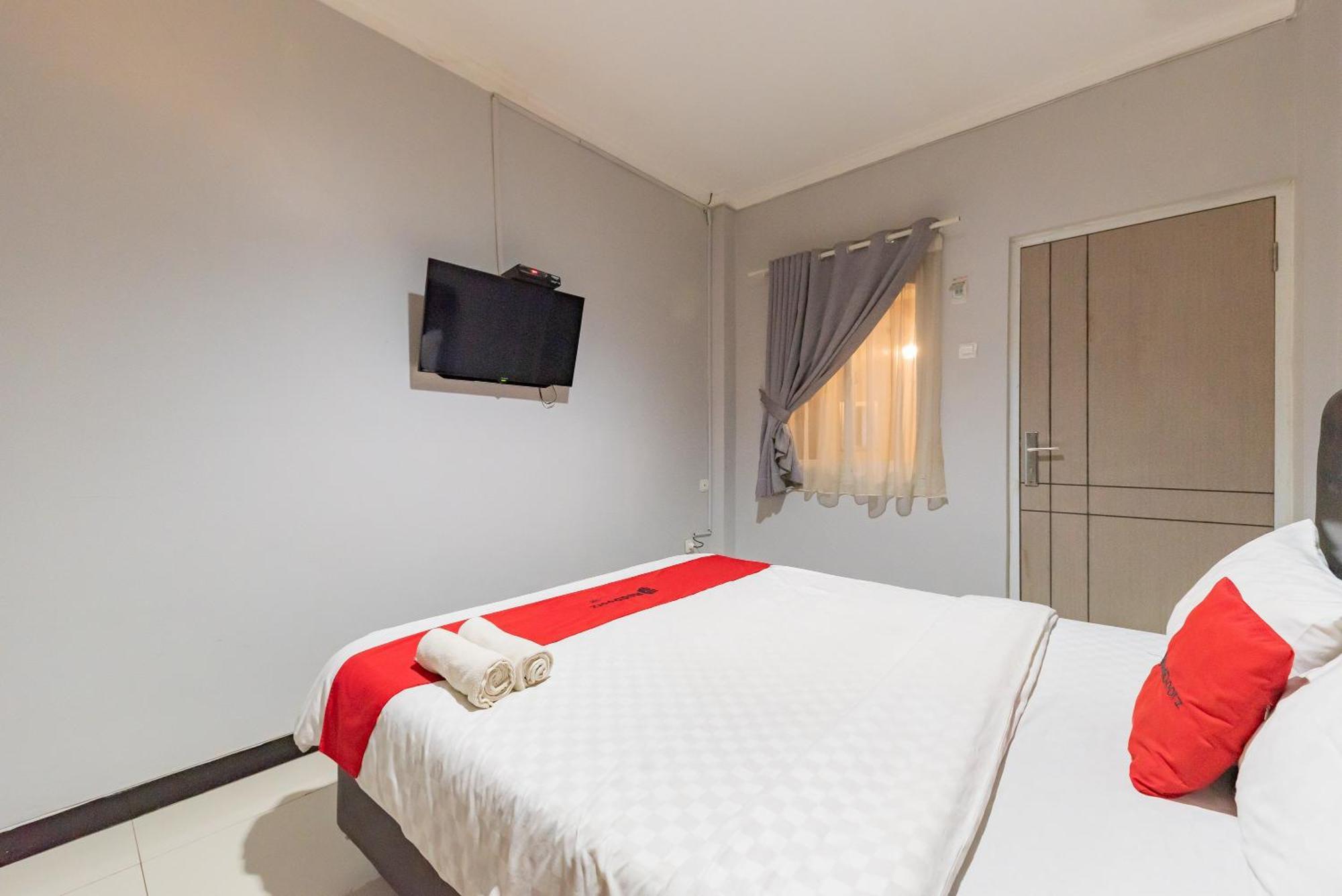 Reddoorz Near Botani Square Mall Bogor Exterior foto