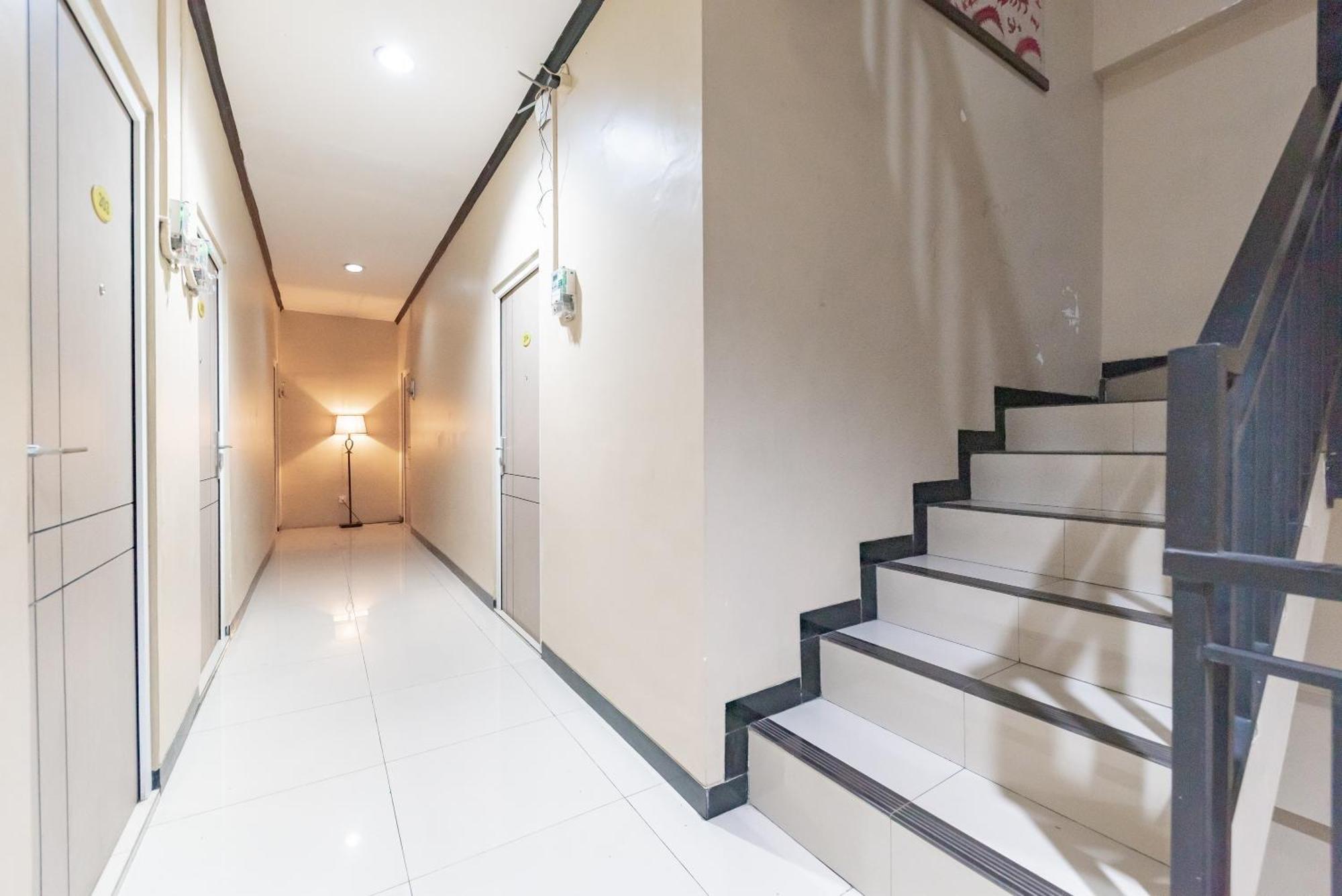 Reddoorz Near Botani Square Mall Bogor Exterior foto