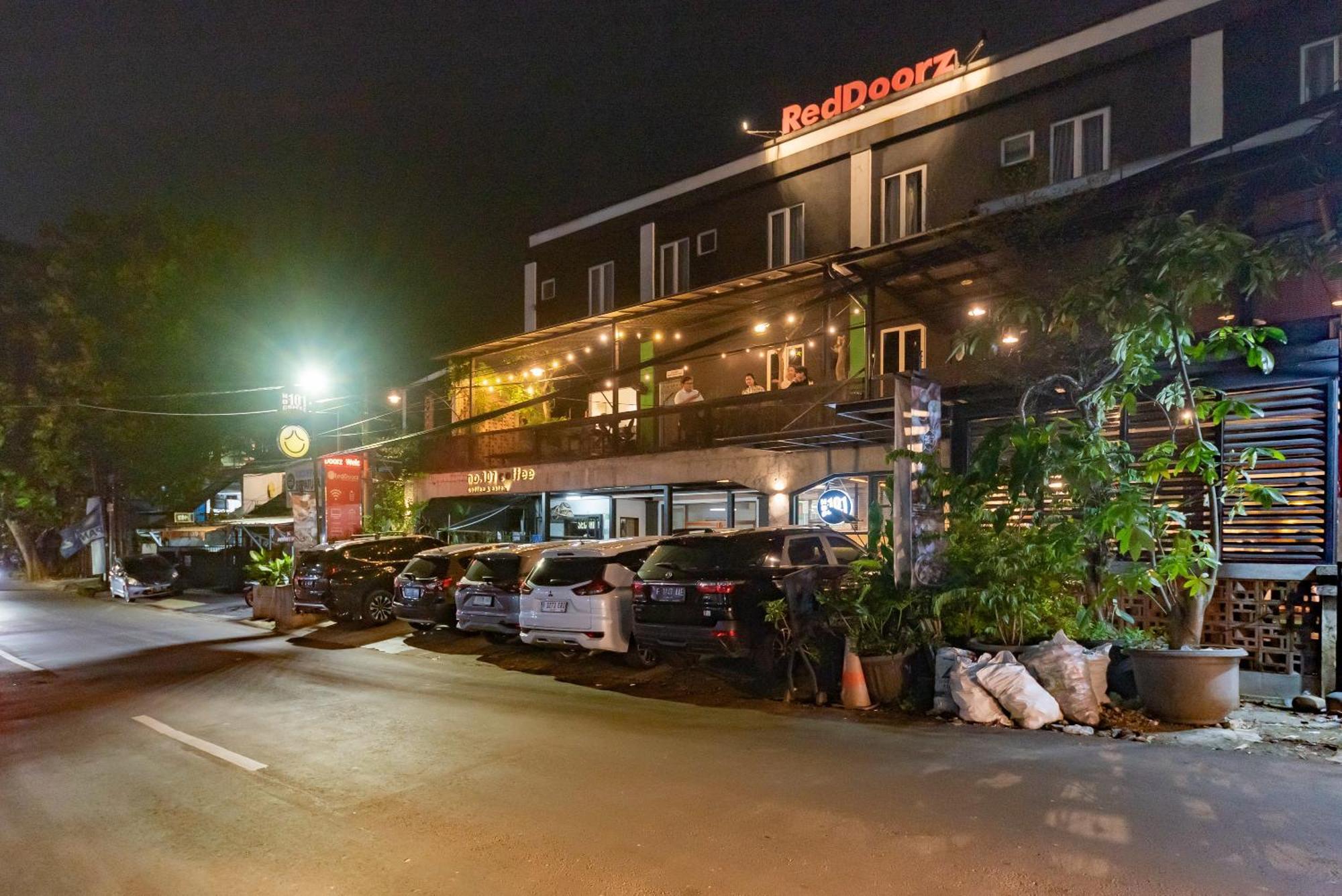 Reddoorz Near Botani Square Mall Bogor Exterior foto